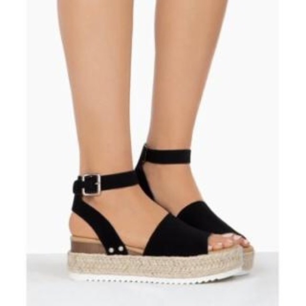 NIB Soda Topic Casual Espadrilles Platform Sandals